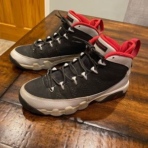 Jordan Retro 9 Kilroy Size 6Y